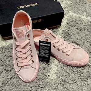 Chuck Taylor All Star Suede Low Top